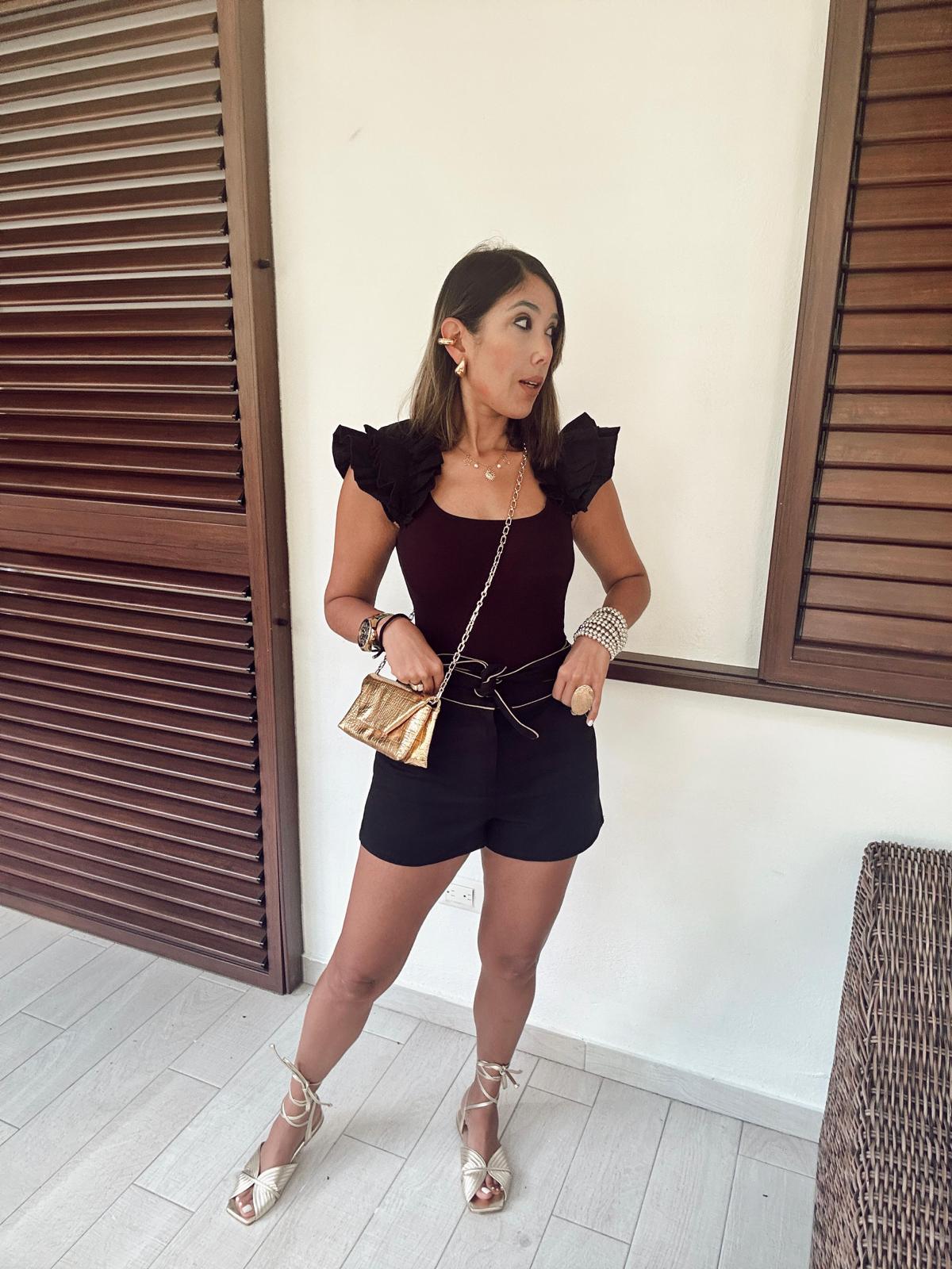 Islas Canarias Belted Shorts