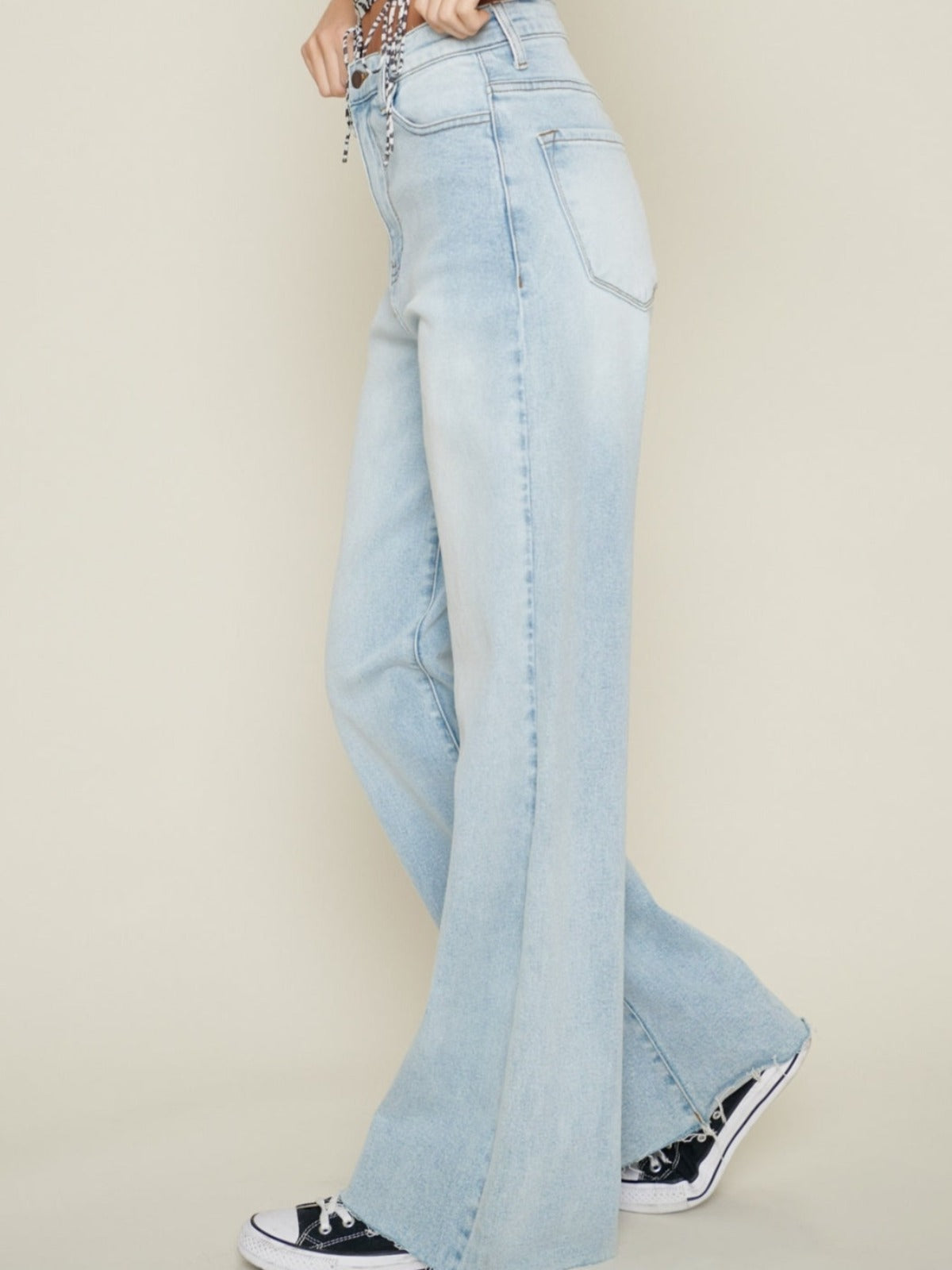 Vibrant Classic High Waisted Jeans