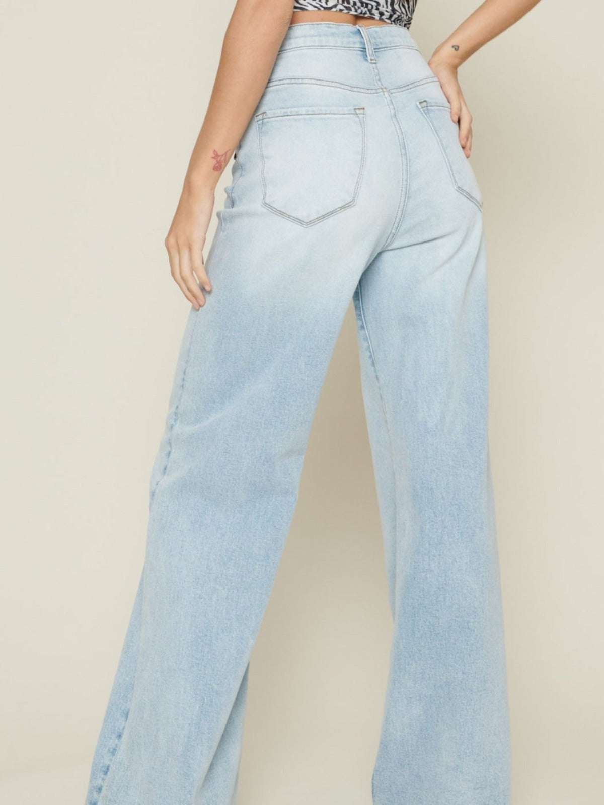 Vibrant Classic High Waisted Jeans
