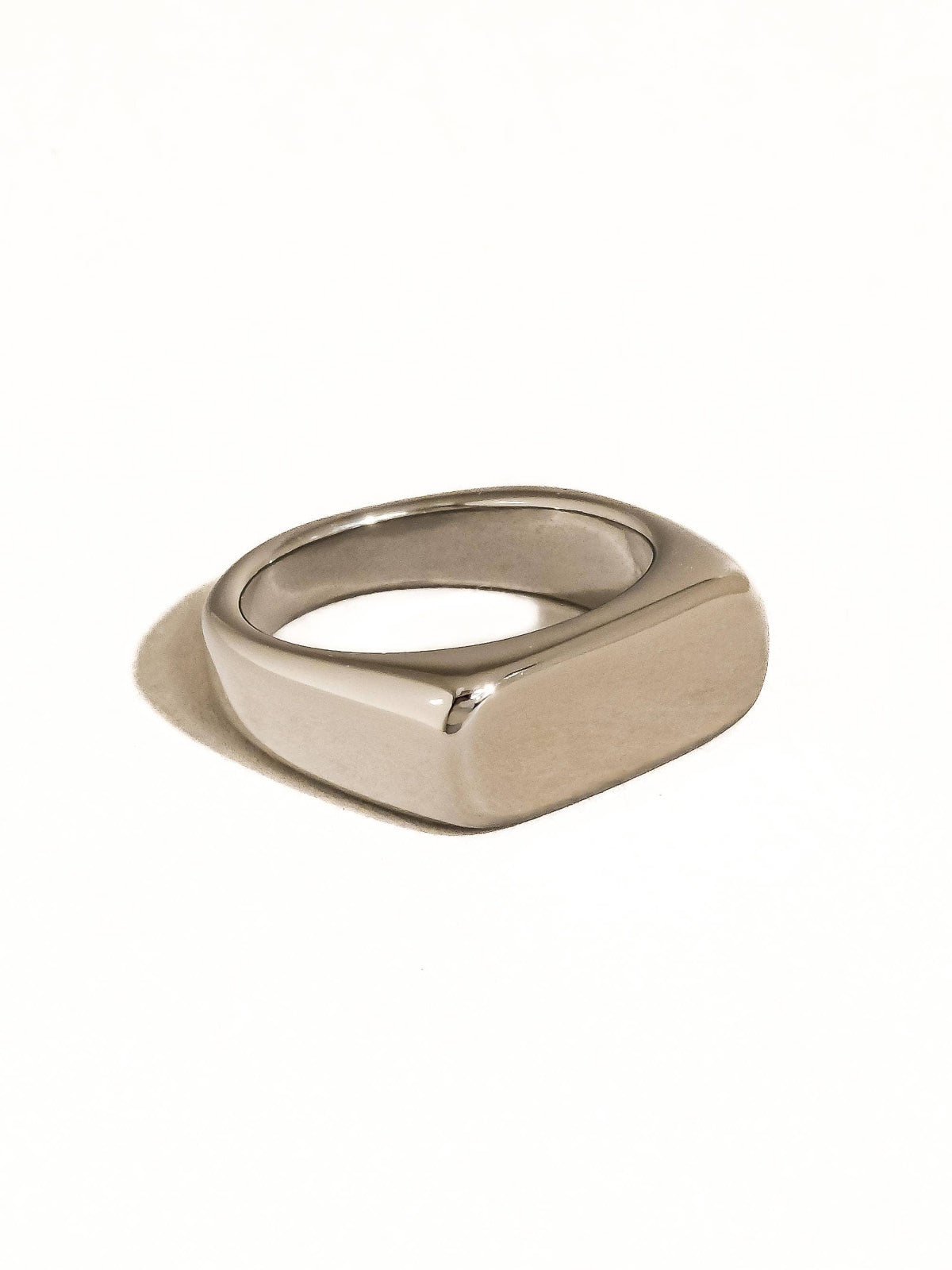 Glayce Classic Signet Ring