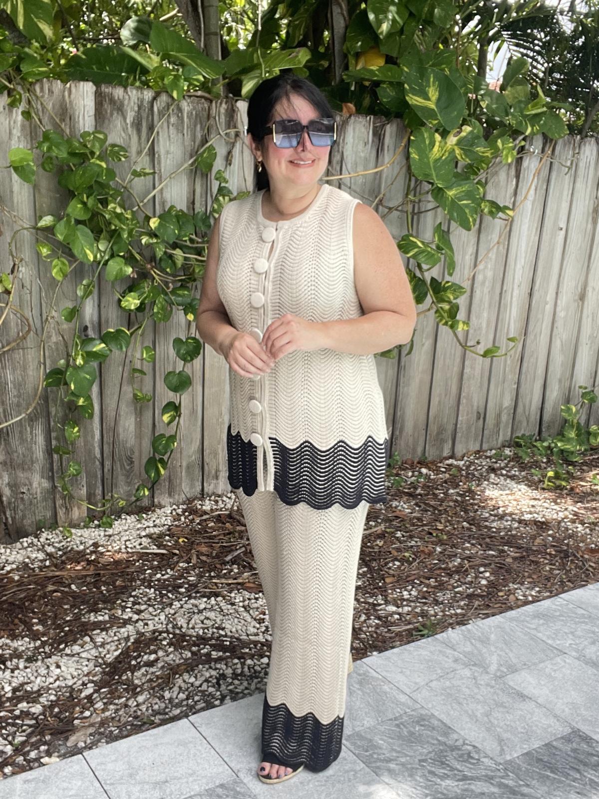 The Villefranche Two-Tone Set