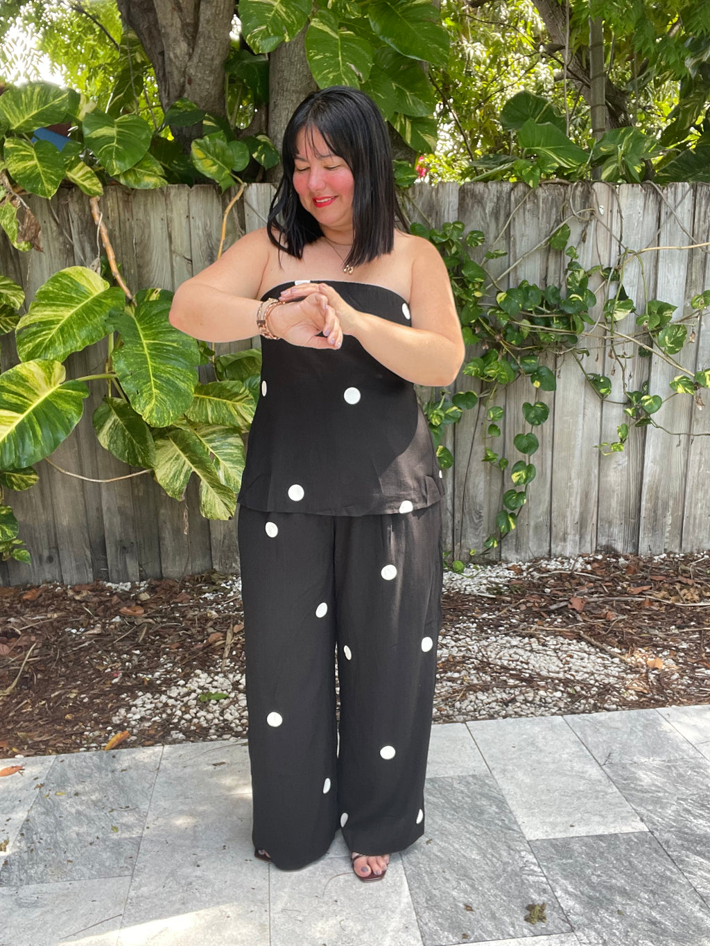 The Red Lip & No Plans Top and Pants Set