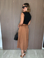 The Walk With Me Midi Pleated Skirt