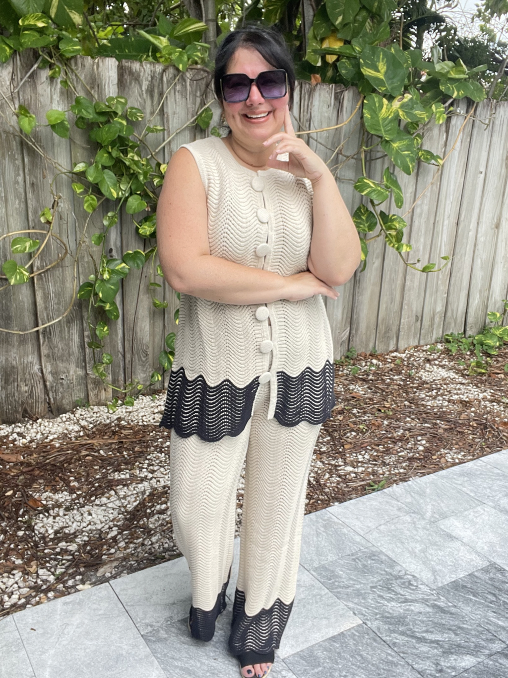The Villefranche Two-Tone Set