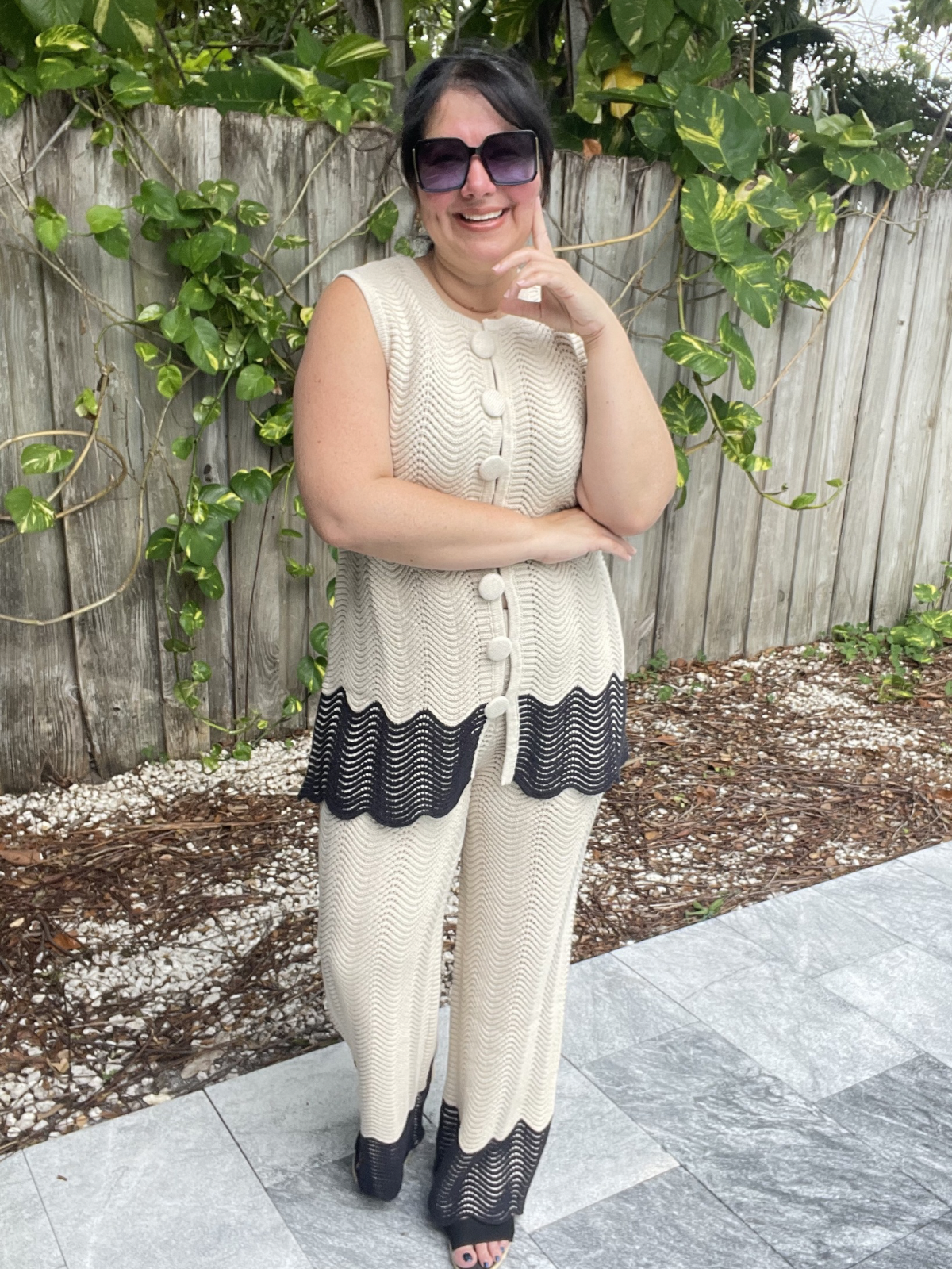 The Villefranche Two-Tone Set