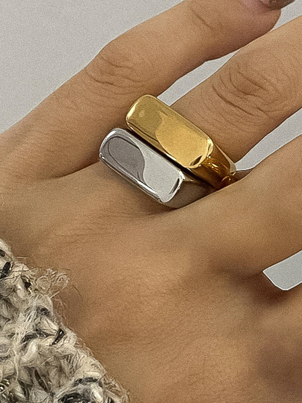 Glayce Classic Signet Ring