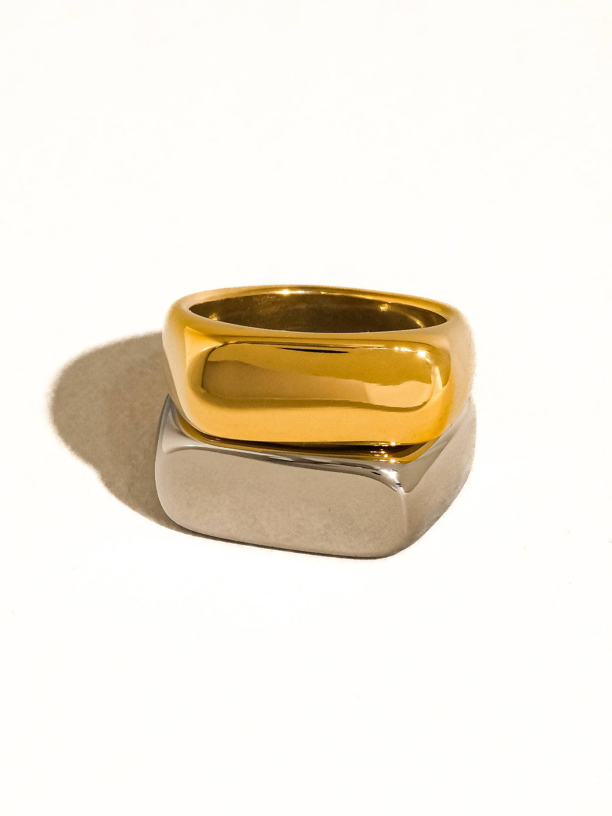 Glayce Classic Signet Ring