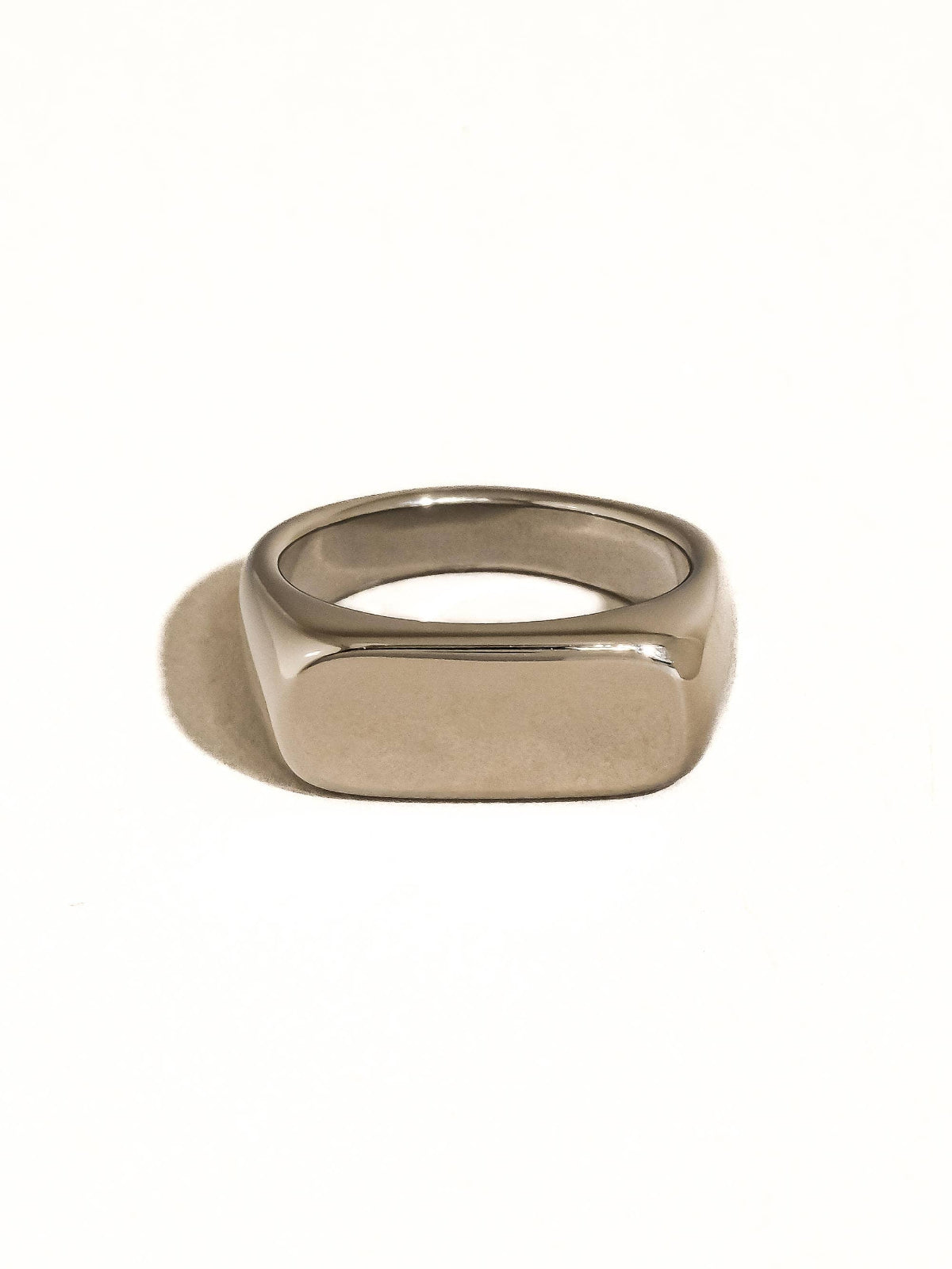 Glayce Classic Signet Ring