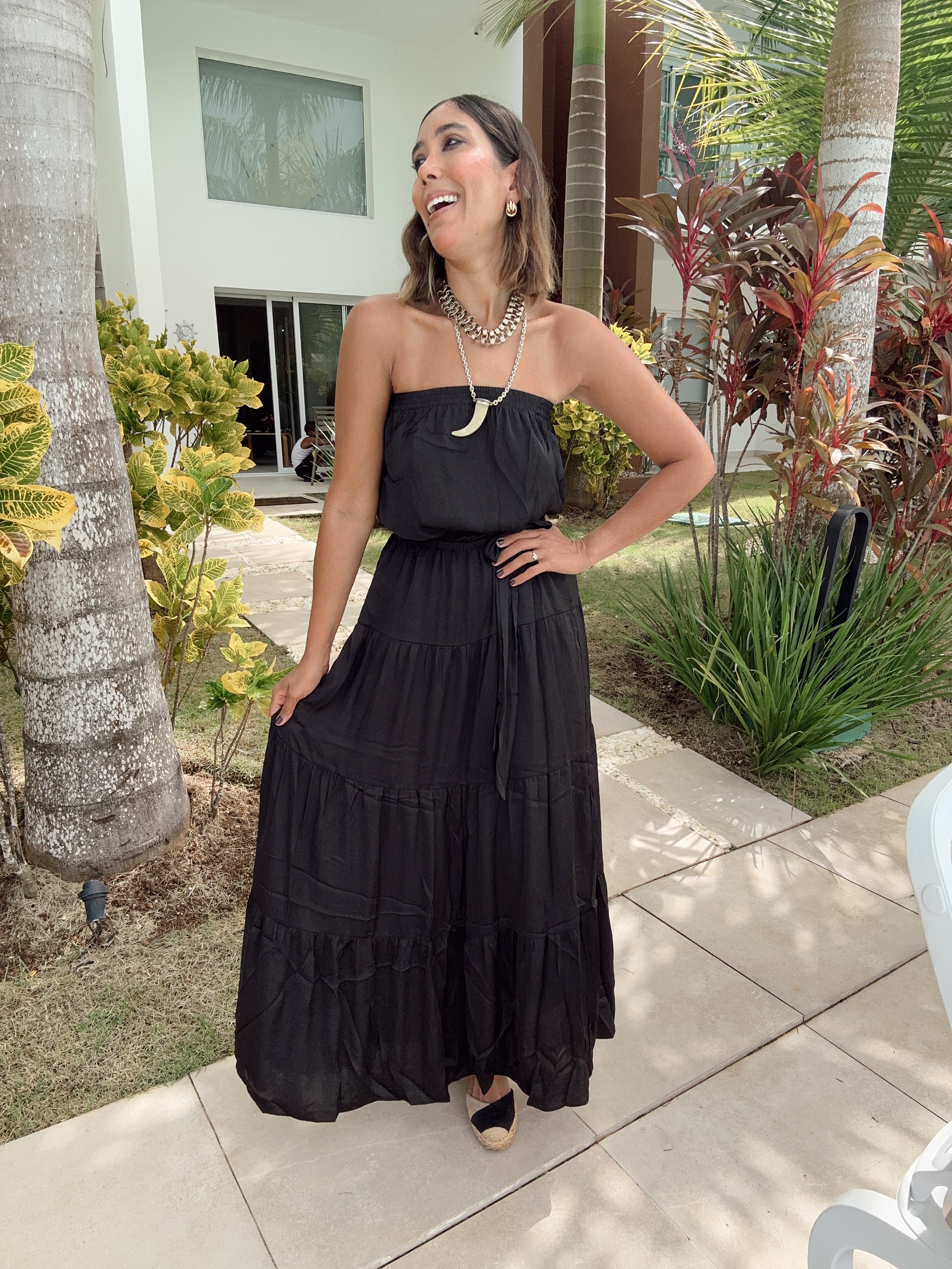 La Vie en Noir Maxi Dress