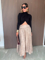 Head-Turning Moments Skirt