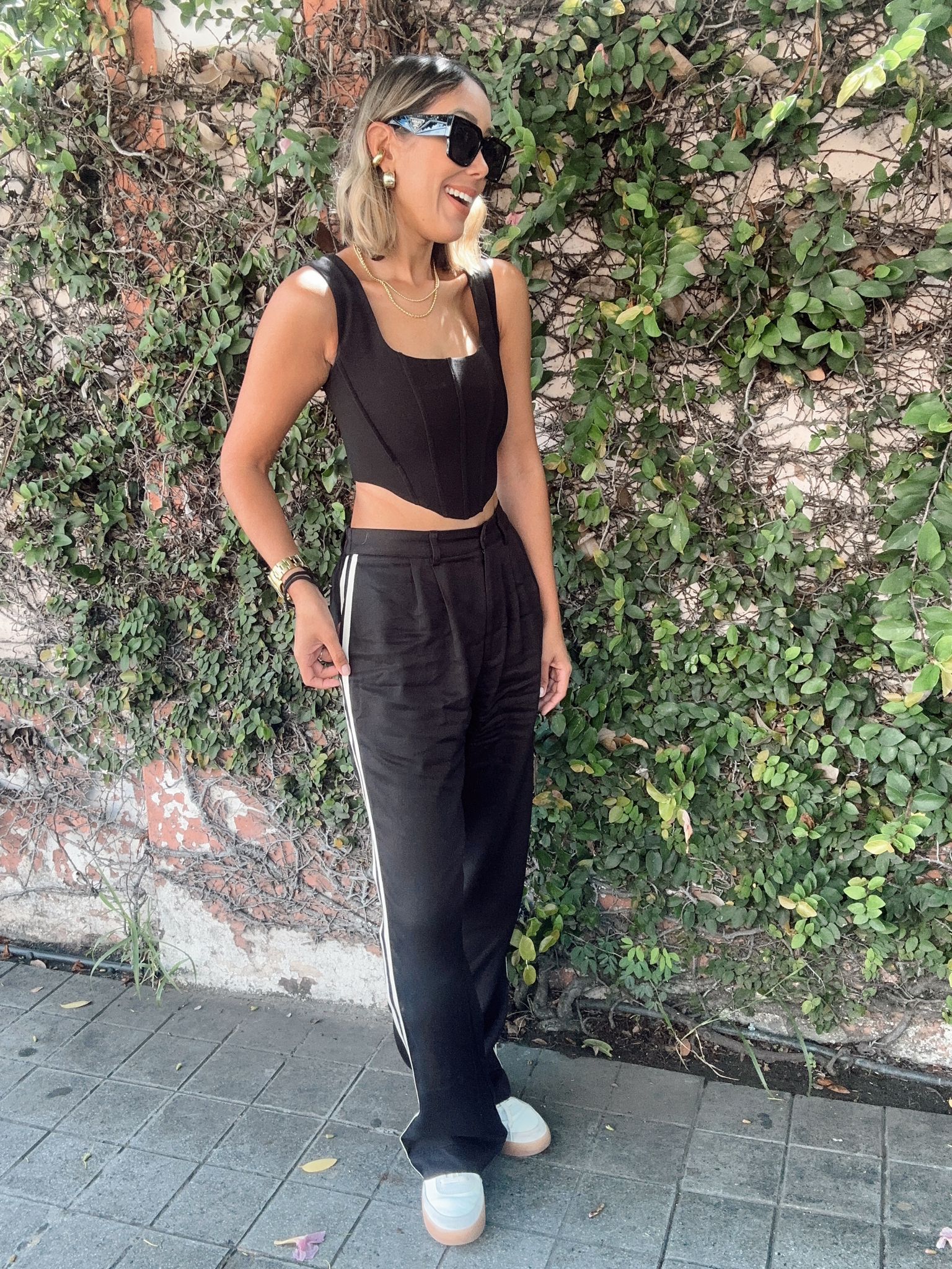 Contrasting Sides Stripes Relaxed Fit Pants MCBoutique