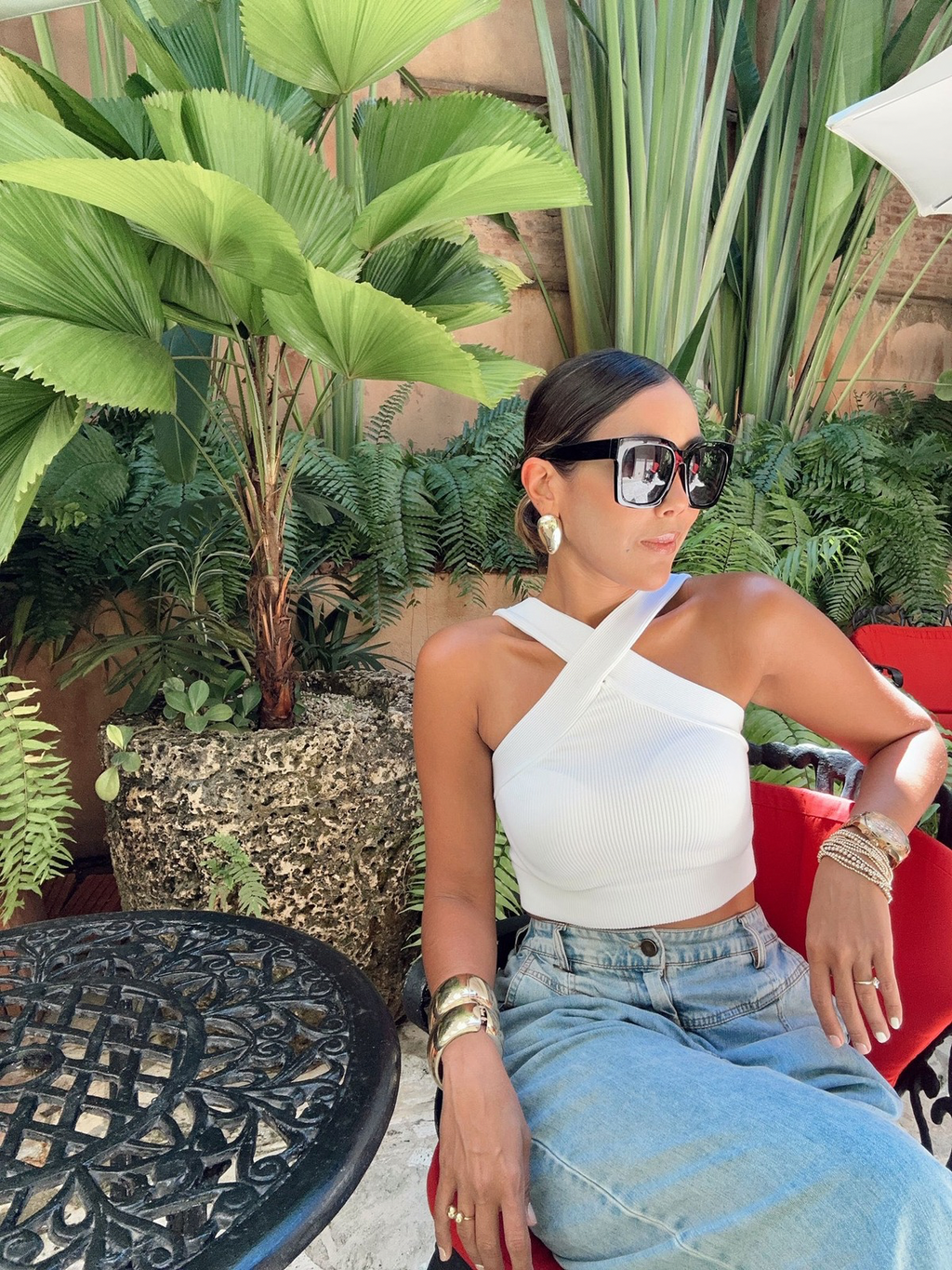 Kim Cross-Shoulder Basic Crop Top