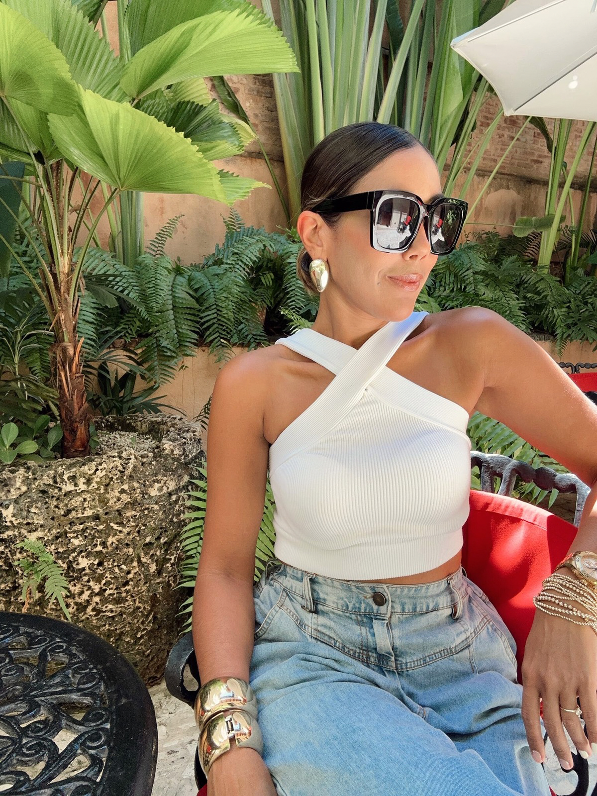 Kim Cross-Shoulder Basic Crop Top