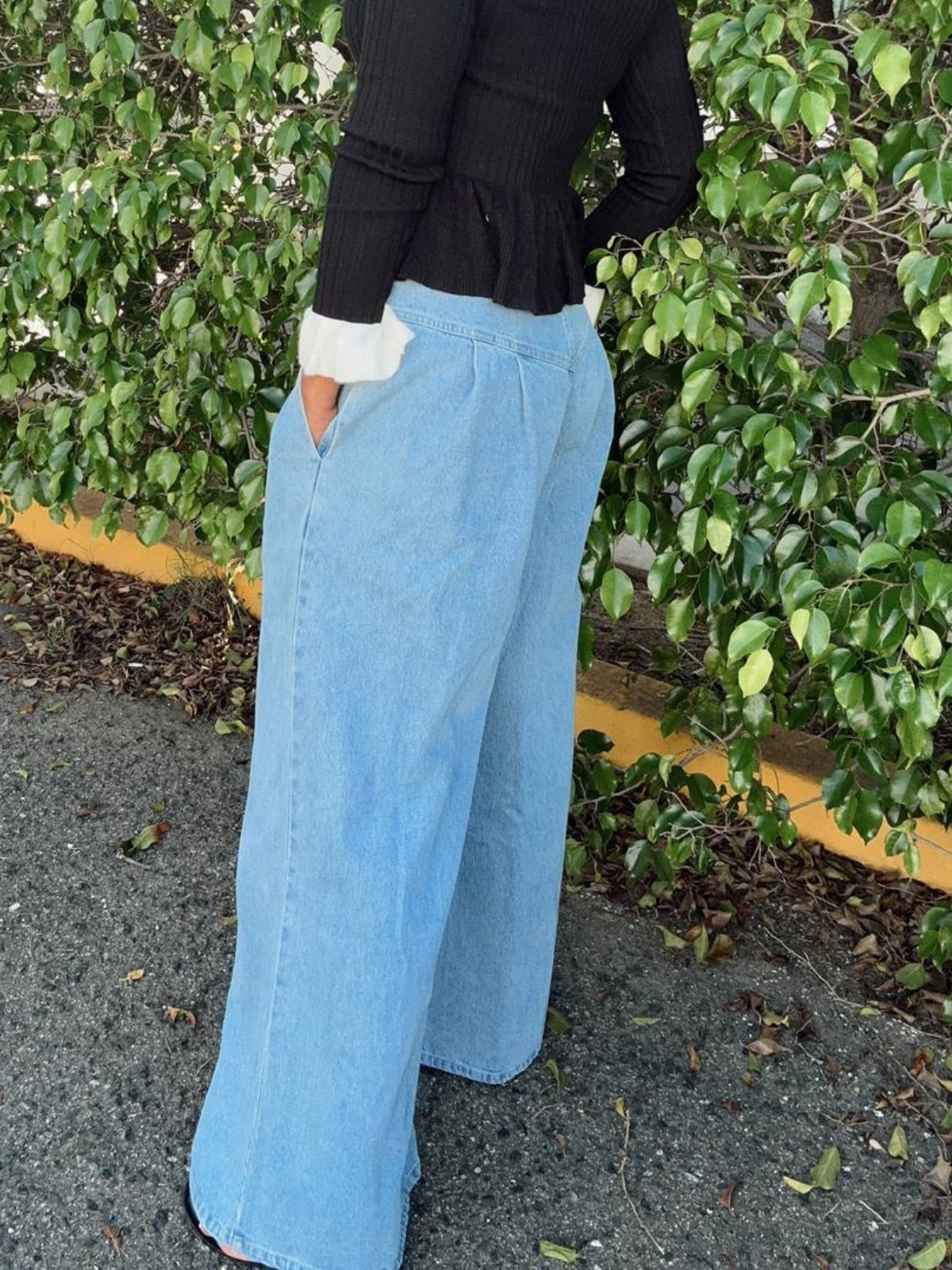 Icon Status Wide Leg Jeans