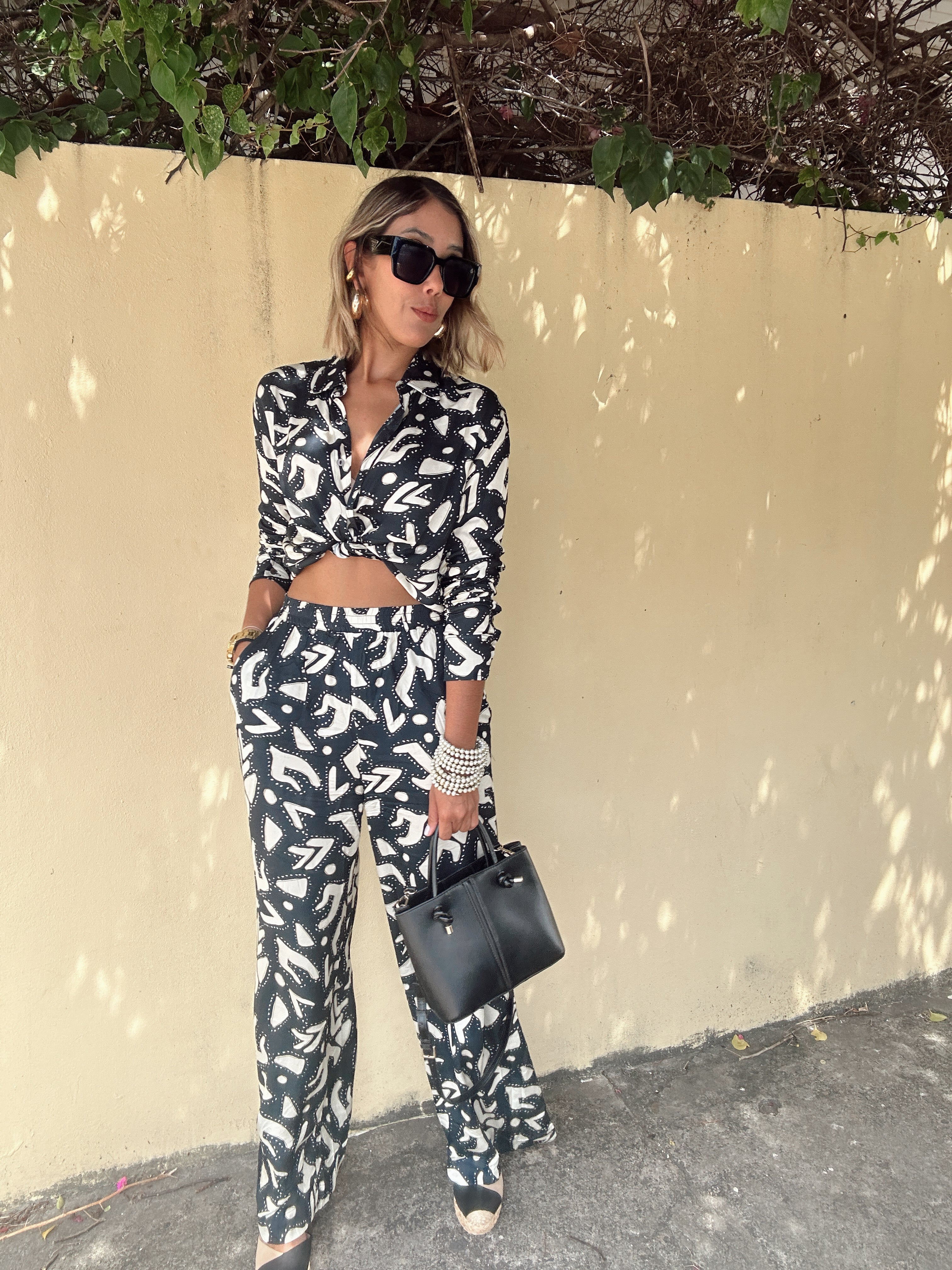 Dalys Abstract Button-Down Blouse