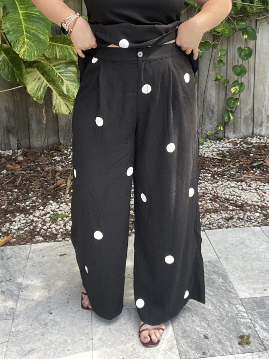 The Red Lip & No Plans Top and Pants Set