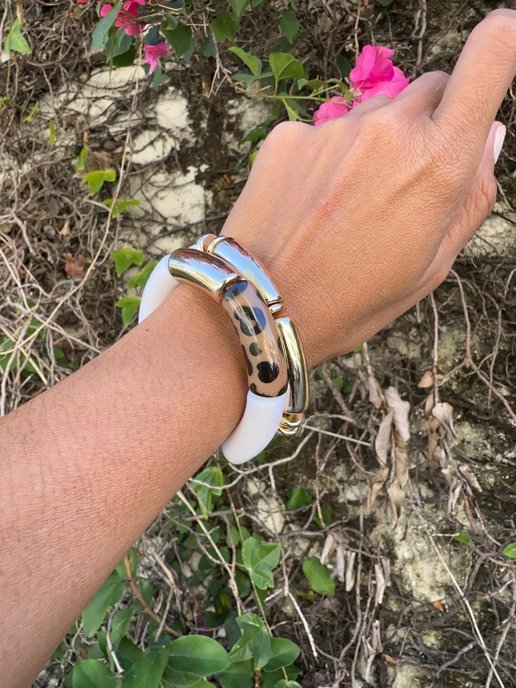 Cove 18K Gold Non-Tarnish Chunky Resin Bangle Set