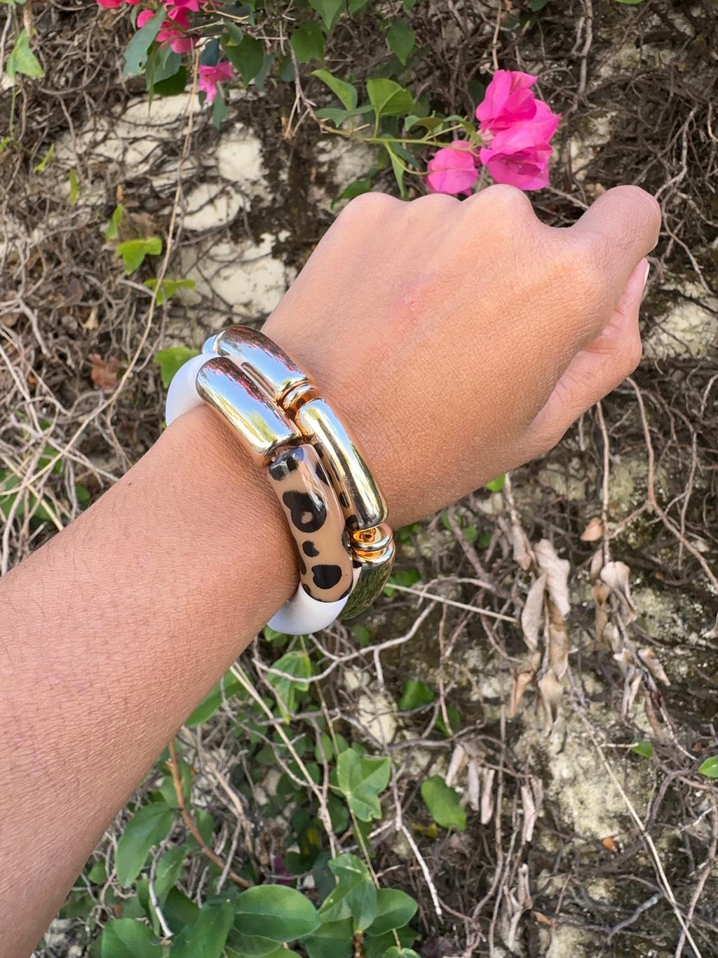 Cove 18K Gold Non-Tarnish Chunky Resin Bangle Set