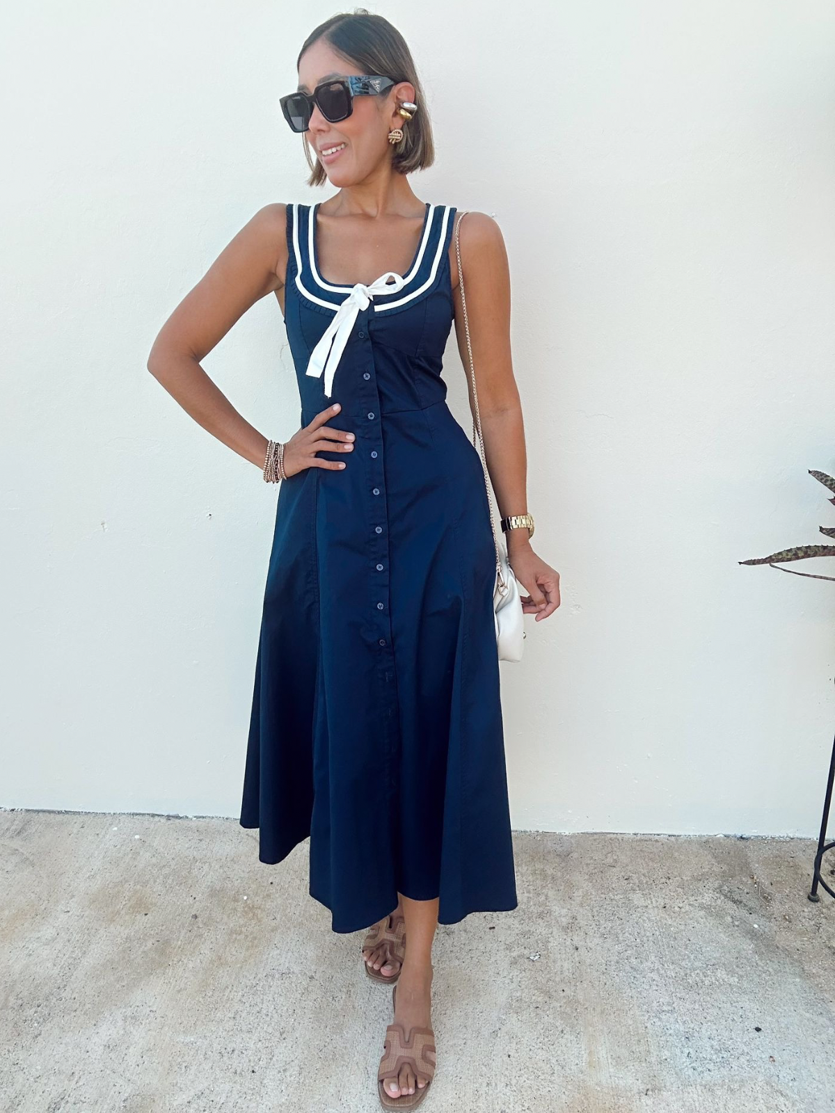 The Yacht Club Bow Midi Dress M / Contemporary / Navy White The Yacht Club Bow Midi Dress M / Contemporary / Navy White